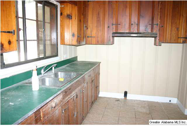 256 McCalla Road Bessemer, AL 35022 - Photo 3 of 10