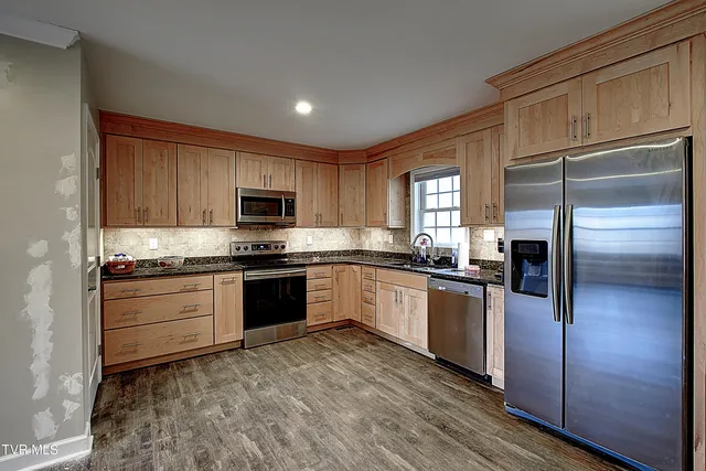 $1,300,000 | 143 Fordtown Road, Fall Branch, TN 37656