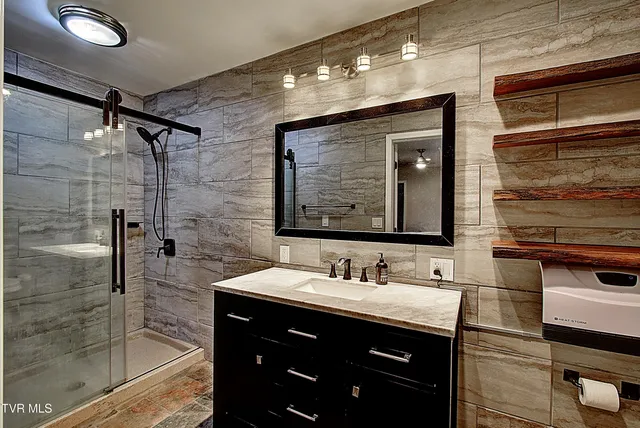 $1,300,000 | 143 Fordtown Road, Fall Branch, TN 37656