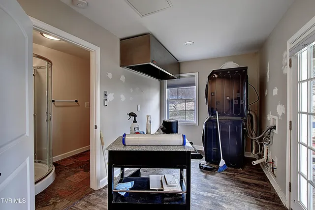 $1,300,000 | 143 Fordtown Road, Fall Branch, TN 37656