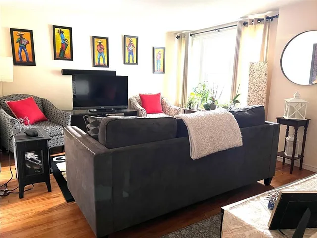 $2,000 | 58 Vale Avenue, Cranston, RI 02910