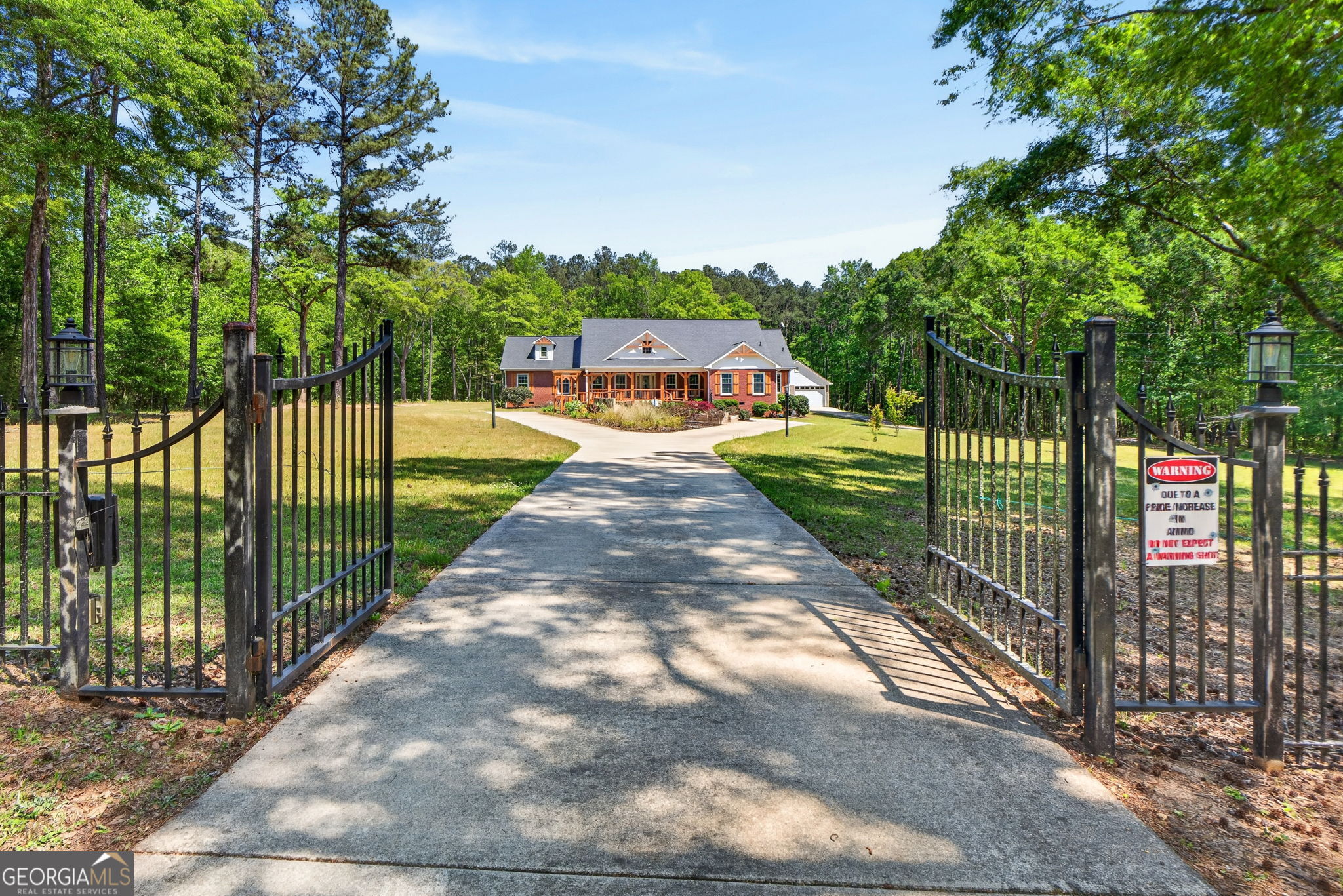 916 Highway 36 Barnesville, GA 30204 - Photo 2 of 81 a view of a park with large trees