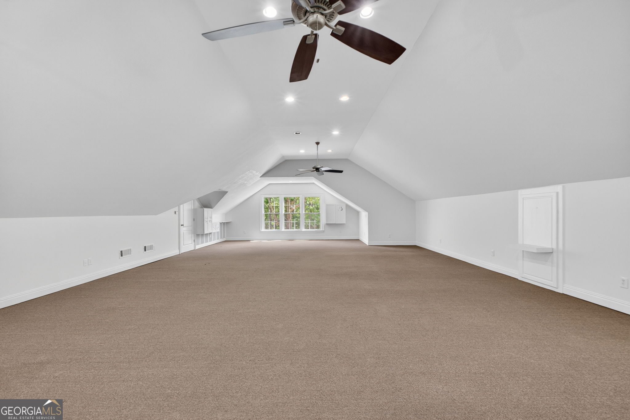 916 Highway 36 Barnesville, GA 30204 - Photo 50 of 81 a view of an empty room and window