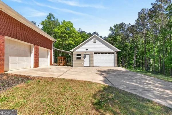 $850,000 | 916 Highway 36, Barnesville, GA 30204