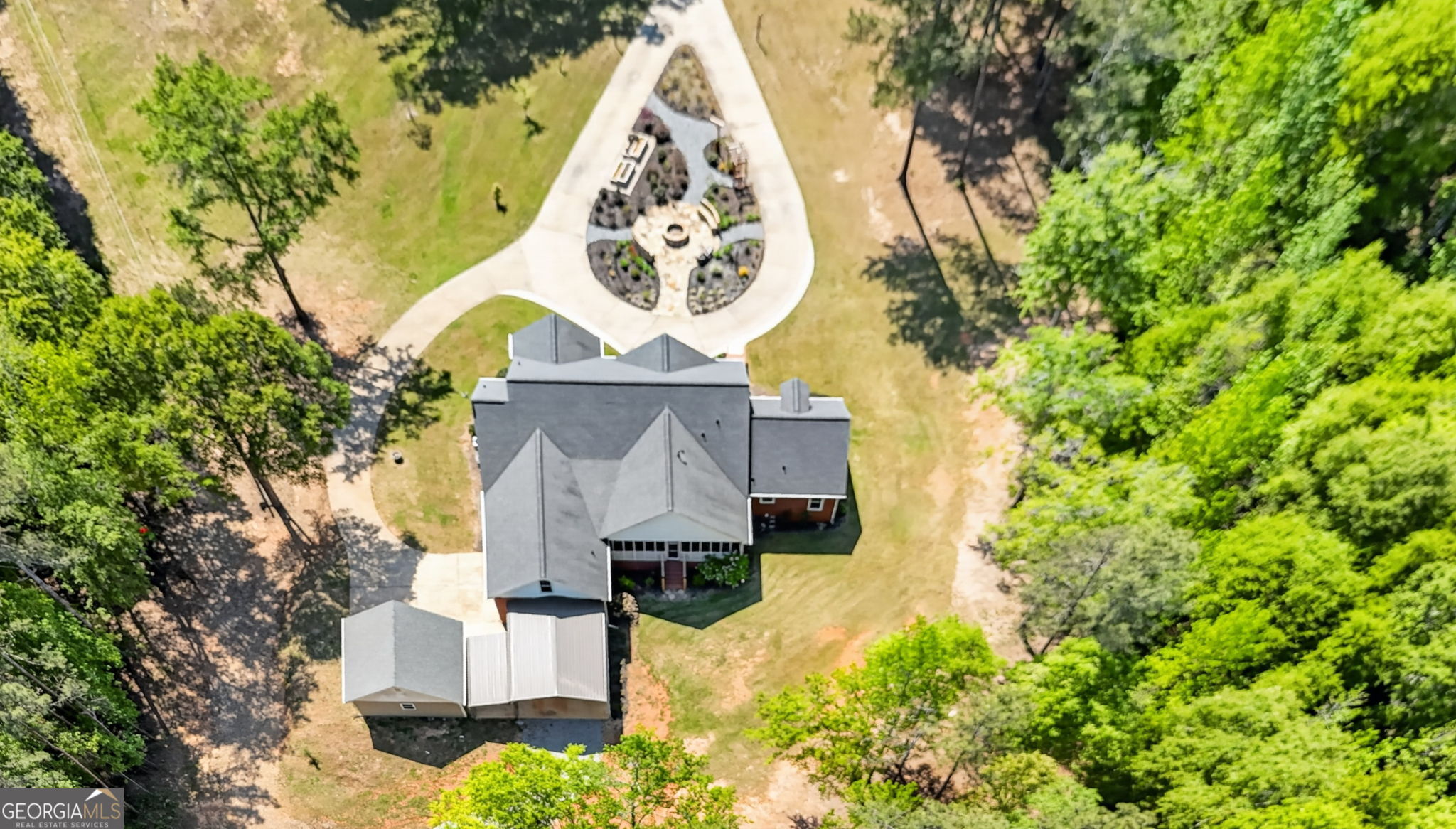 916 Highway 36 Barnesville, GA 30204 - Photo 71 of 81 view of a house with a yard and garden