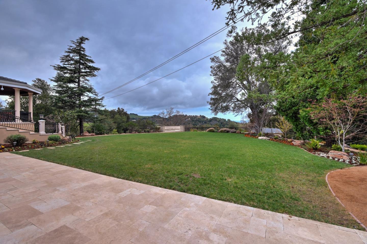 14000 Pike Road Saratoga, CA 95070 - Photo 39 of 48 a view of a park with plants and a large tree
