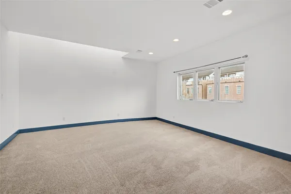 $3,200 | 3910 Austin Street, Houston, TX 77004