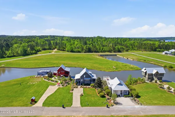 $545,000 | 25 Pier Point, Lumberton, MS 39455