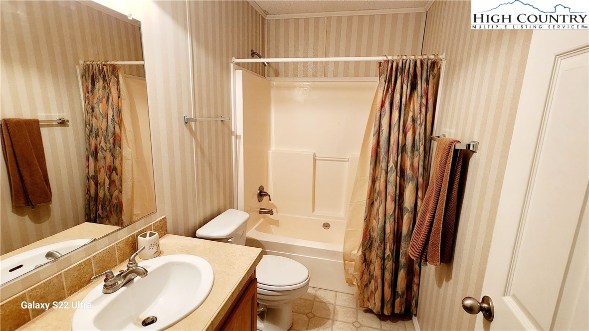 560 Wards Branch Road Sugar Grove, NC 28679 - Photo 17 of 28 Gallery Image 17
