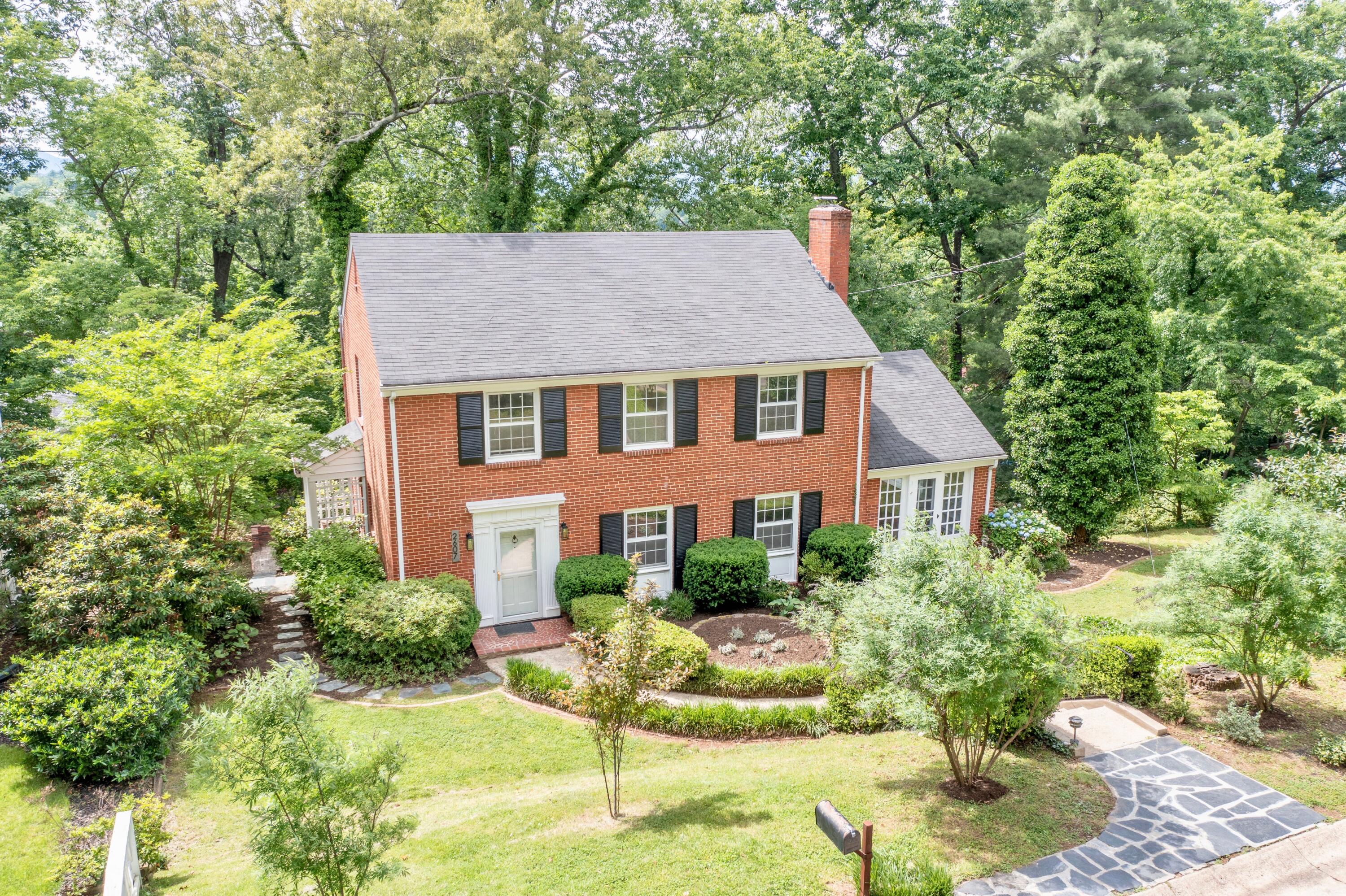 2607 Nottingham Road Southeast Roanoke, VA 24014 - Photo 1 of 48 Nottingham - 2