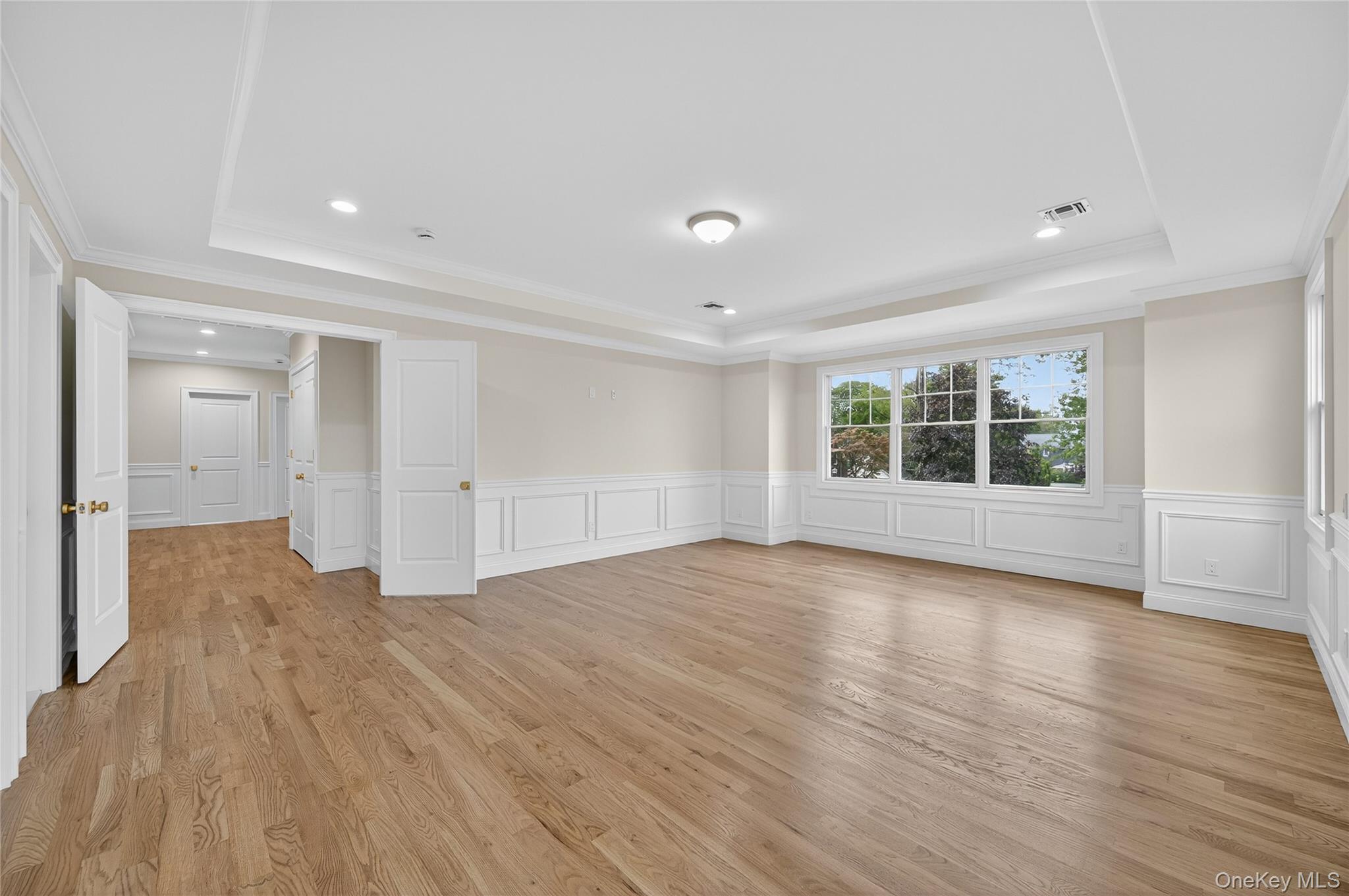 229 Brixton Road Garden City, NY 11530 - Photo 20 of 40