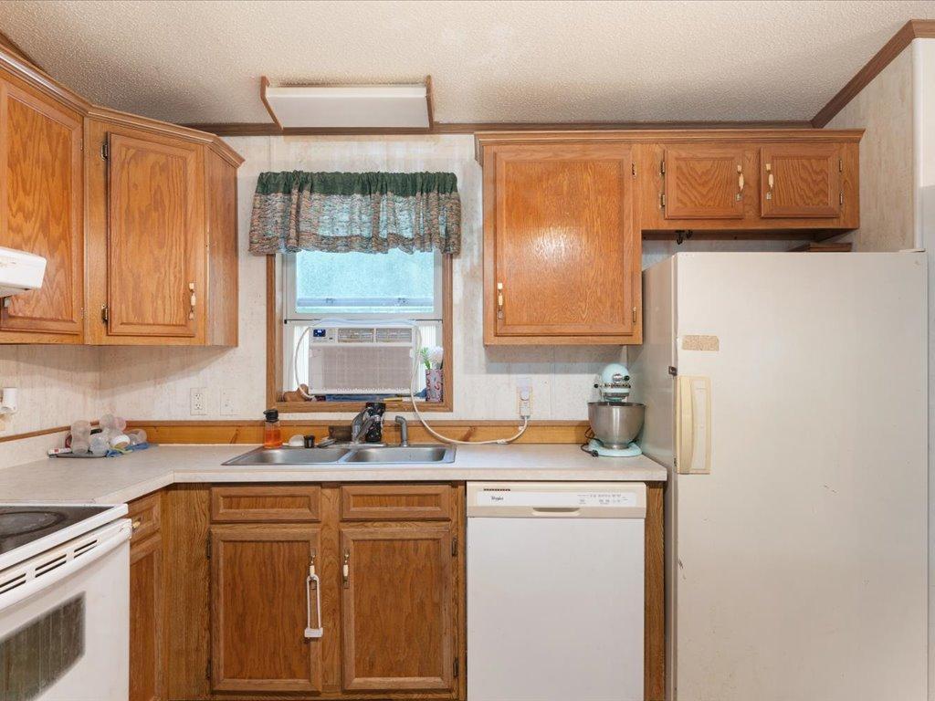 10657 Black Bear Road Brainerd, MN 56401 - Photo 14 of 44