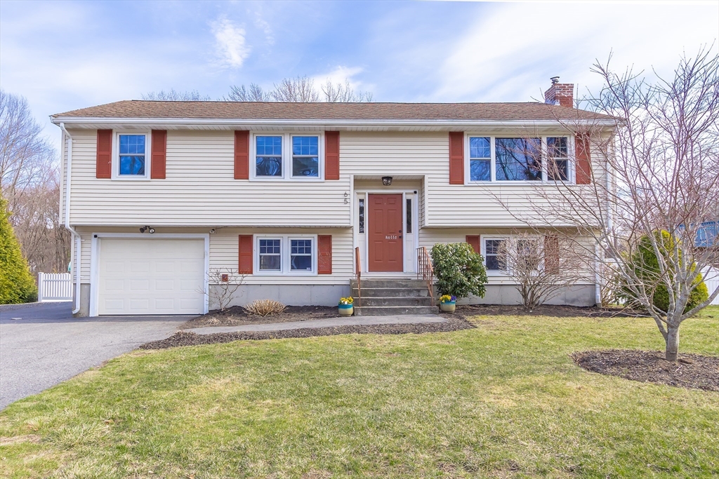 65 Appledor Road Framingham, MA 01701 - Photo 2 of 33