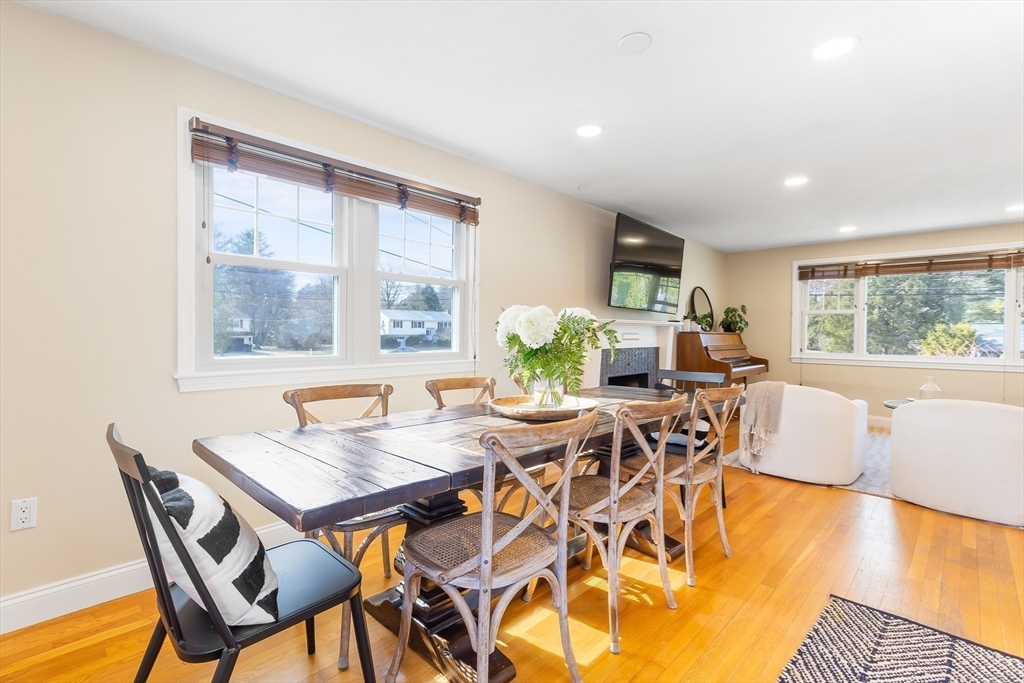 65 Appledor Road Framingham, MA 01701 - Photo 7 of 33