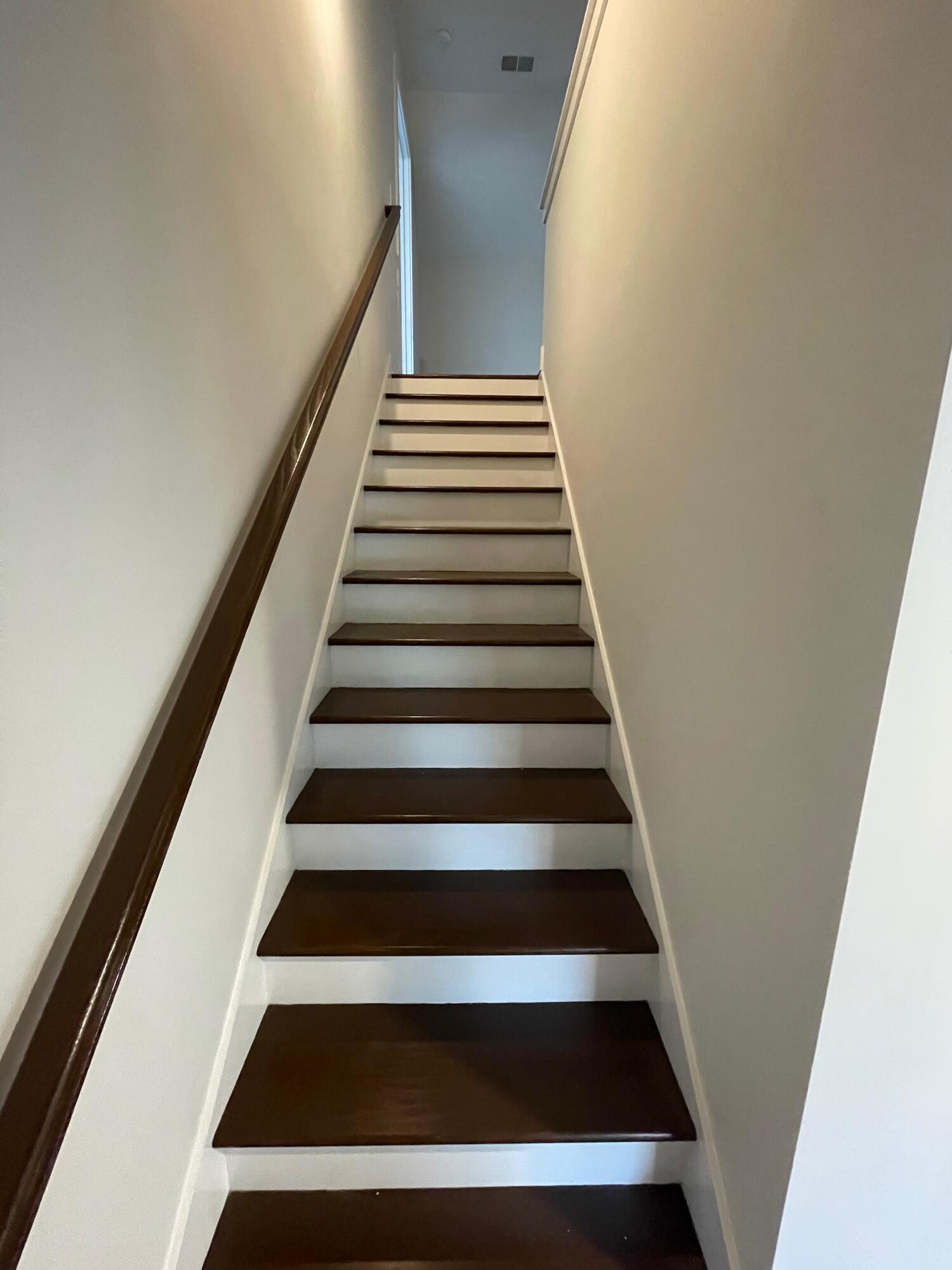 2242 Tristram Road Chattanooga, TN 37421 - Photo 20 of 31 Stairway to second floor
