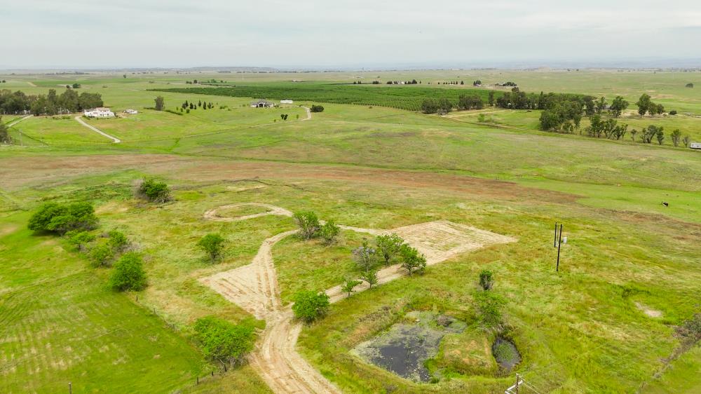 19043 East Liberty Road Clements, CA 95227 - Photo 4 of 14