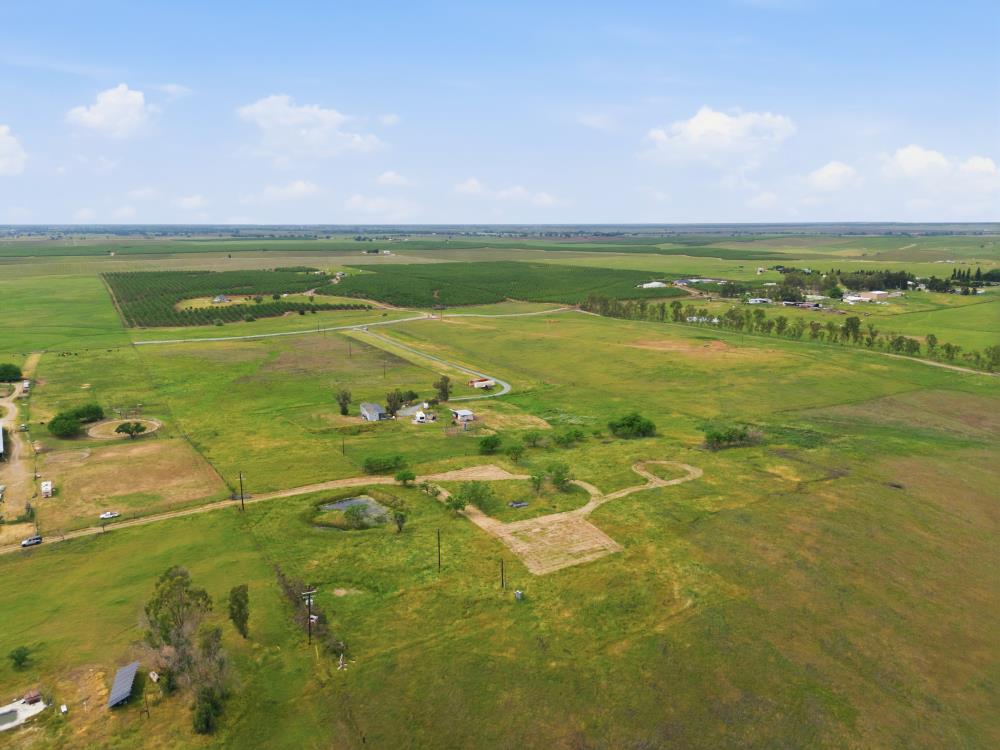 19043 East Liberty Road Clements, CA 95227 - Photo 10 of 14