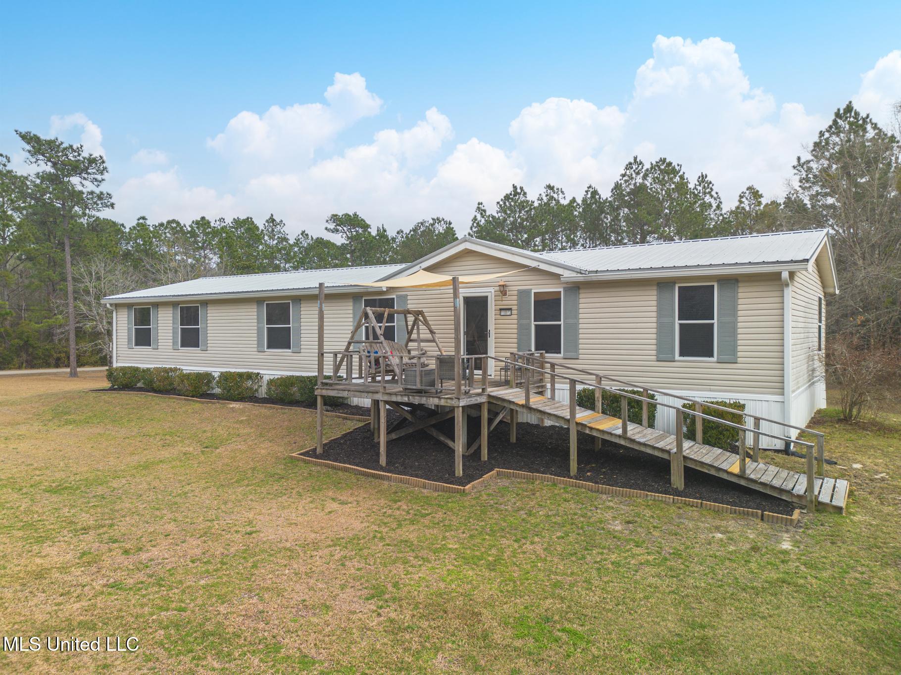 11073 Jolly Road Biloxi, MS 39532 - Photo 2 of 29 Jolly-30