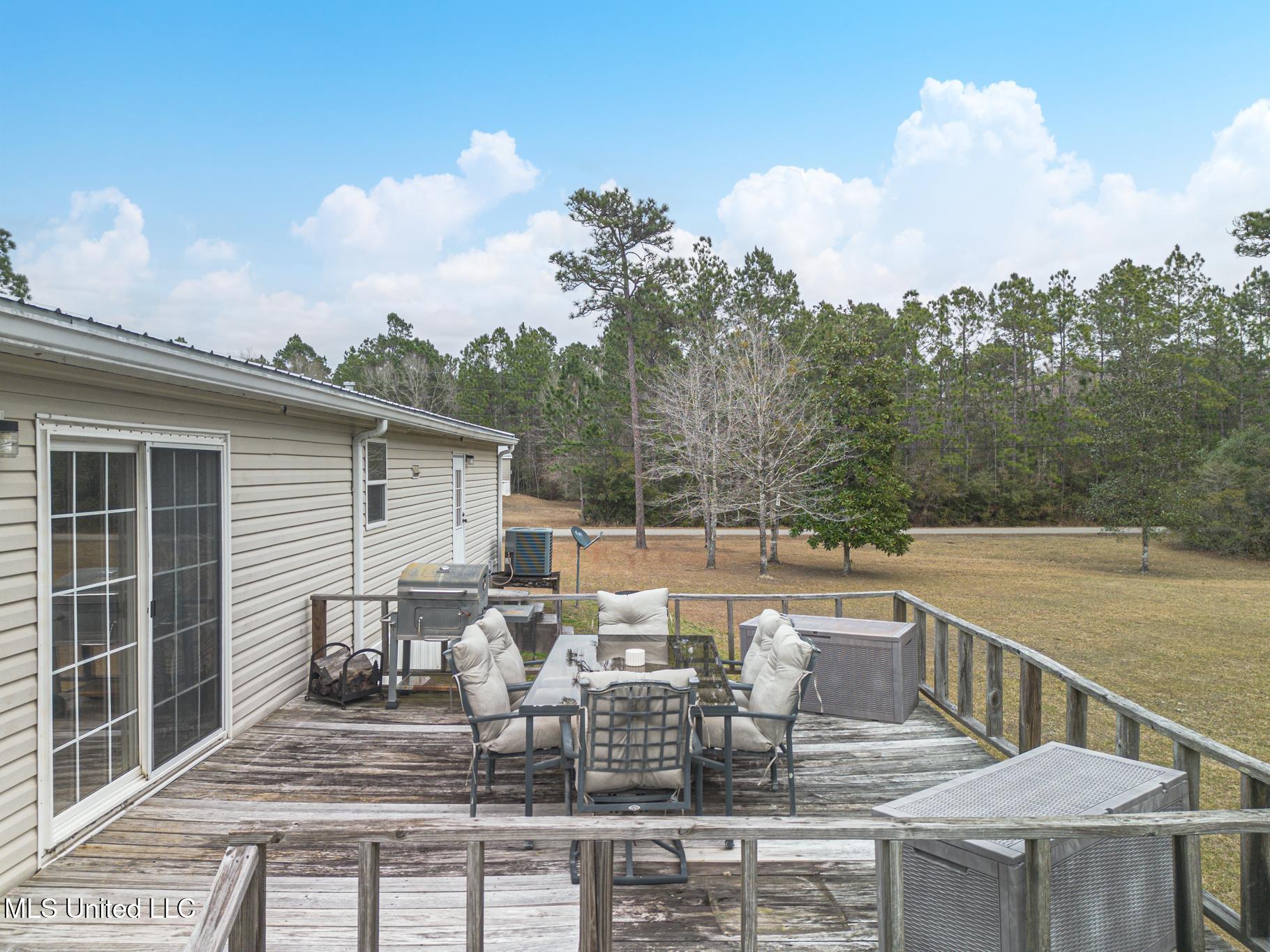 11073 Jolly Road Biloxi, MS 39532 - Photo 22 of 29 Jolly-28