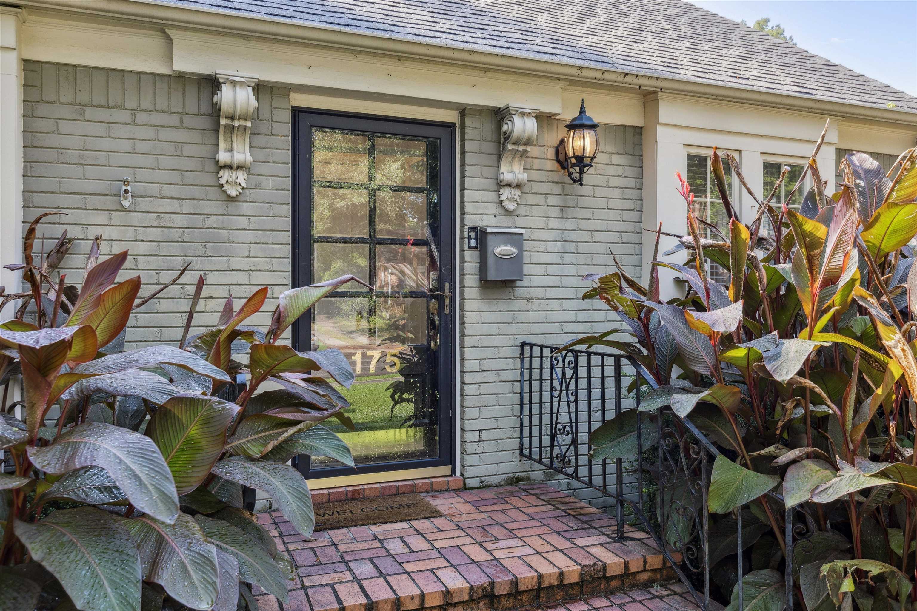 175 Dille Place Memphis, TN 38111 - Photo 2 of 25