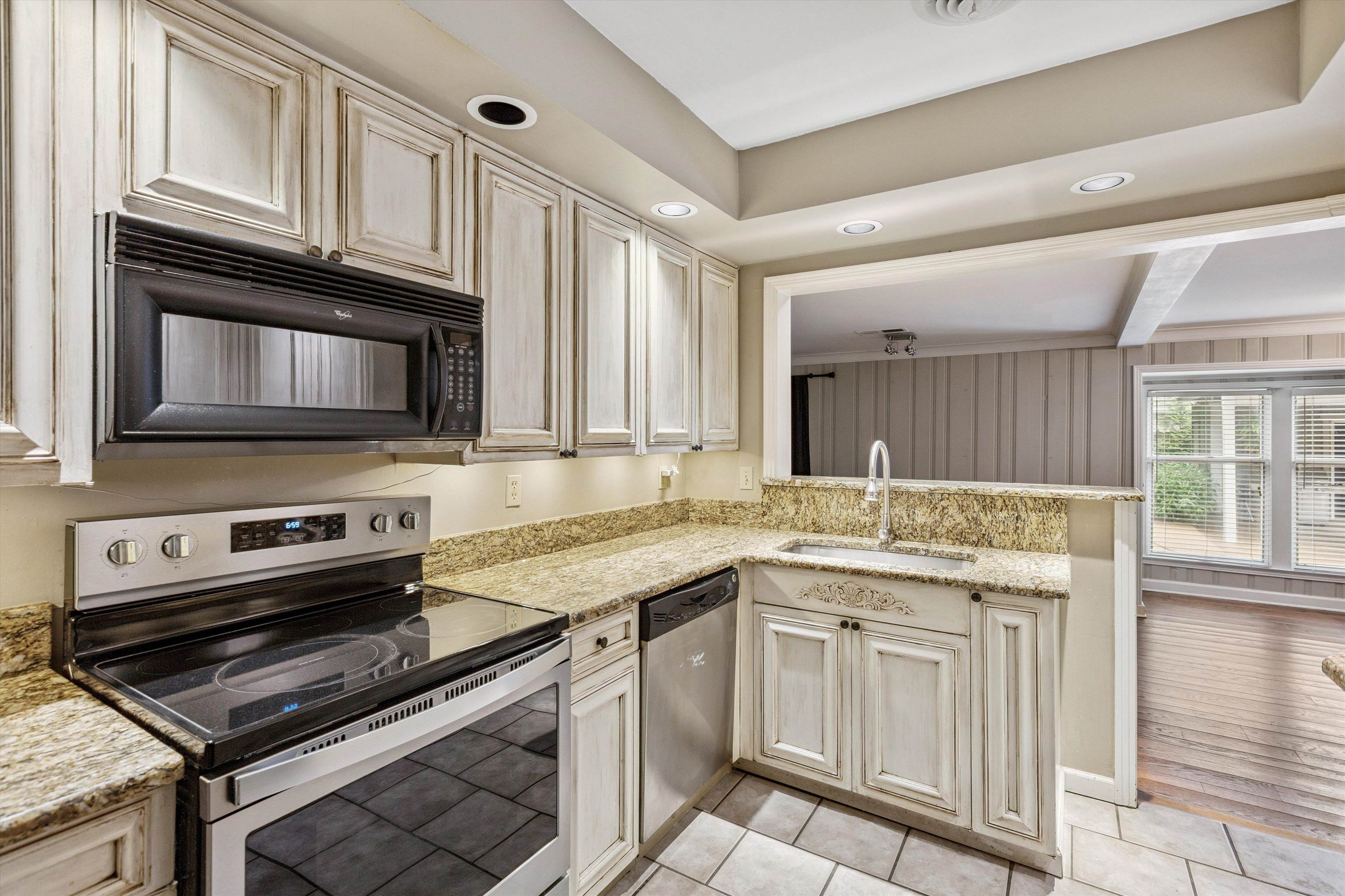 175 Dille Place Memphis, TN 38111 - Photo 7 of 25