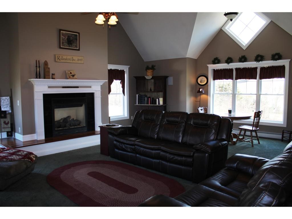 285 Clement Road Rollinsford, NH 03869 - Photo 11 of 33 Gallery Image 11