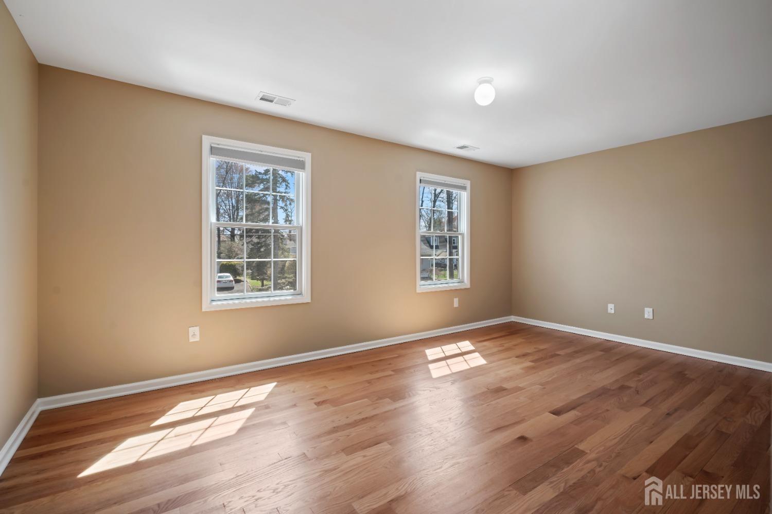 120 Normandy Road Colonia, NJ 07067 - Photo 31 of 53 Gallery Image 31