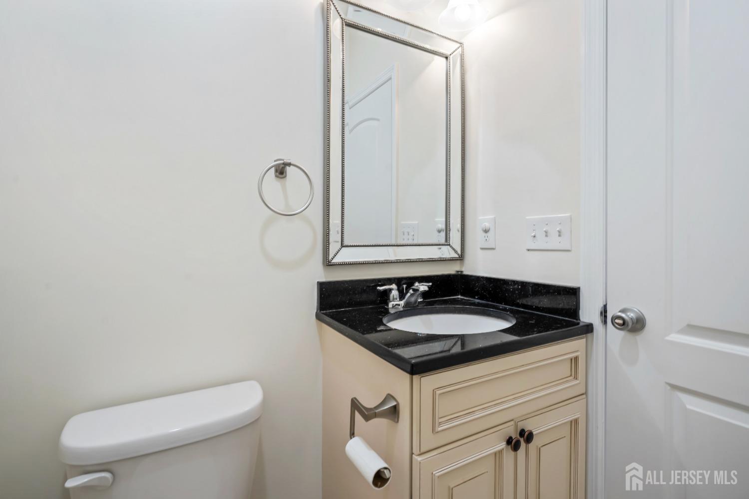120 Normandy Road Colonia, NJ 07067 - Photo 38 of 53 Gallery Image 38