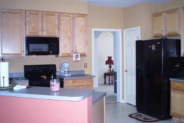 356 Seastone Street Raleigh, NC 27603 - Photo 5 of 8 HUGE KITCHEN WITH COMPLETE APPLIANCE PACKAGE