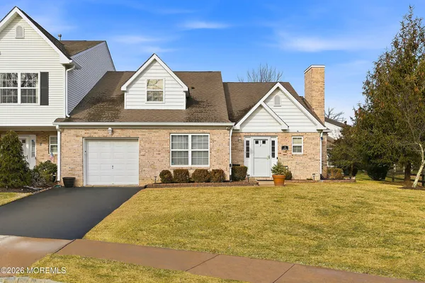 $699,000 | 3 Lone Oak Way, Eatontown, NJ 07724