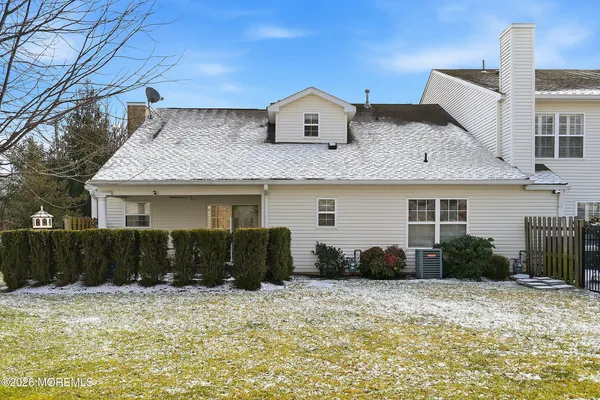 $729,000 | 3 Lone Oak Way, Eatontown, NJ 07724