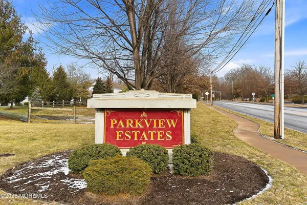 $729,000 | 3 Lone Oak Way, Eatontown, NJ 07724