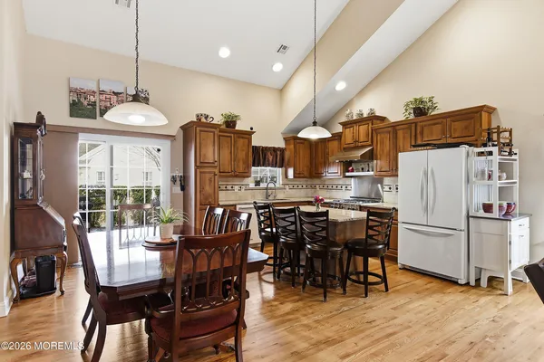 $729,000 | 3 Lone Oak Way, Eatontown, NJ 07724