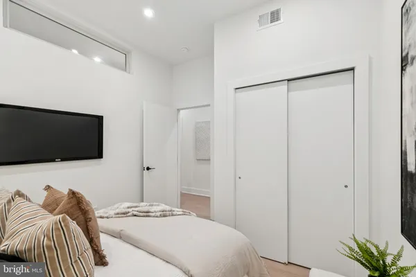 $2,108 | 20-30 West Allens Lane, Unit 417, Philadelphia, PA 19119