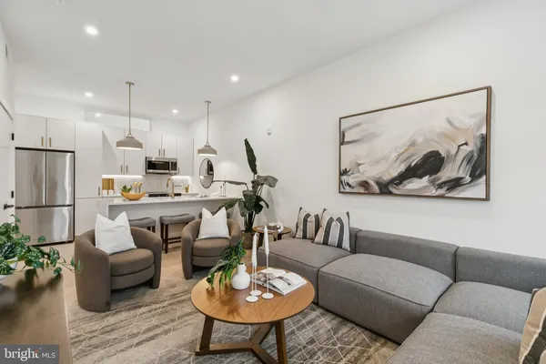 $2,108 | 20-30 West Allens Lane, Unit 417, Philadelphia, PA 19119