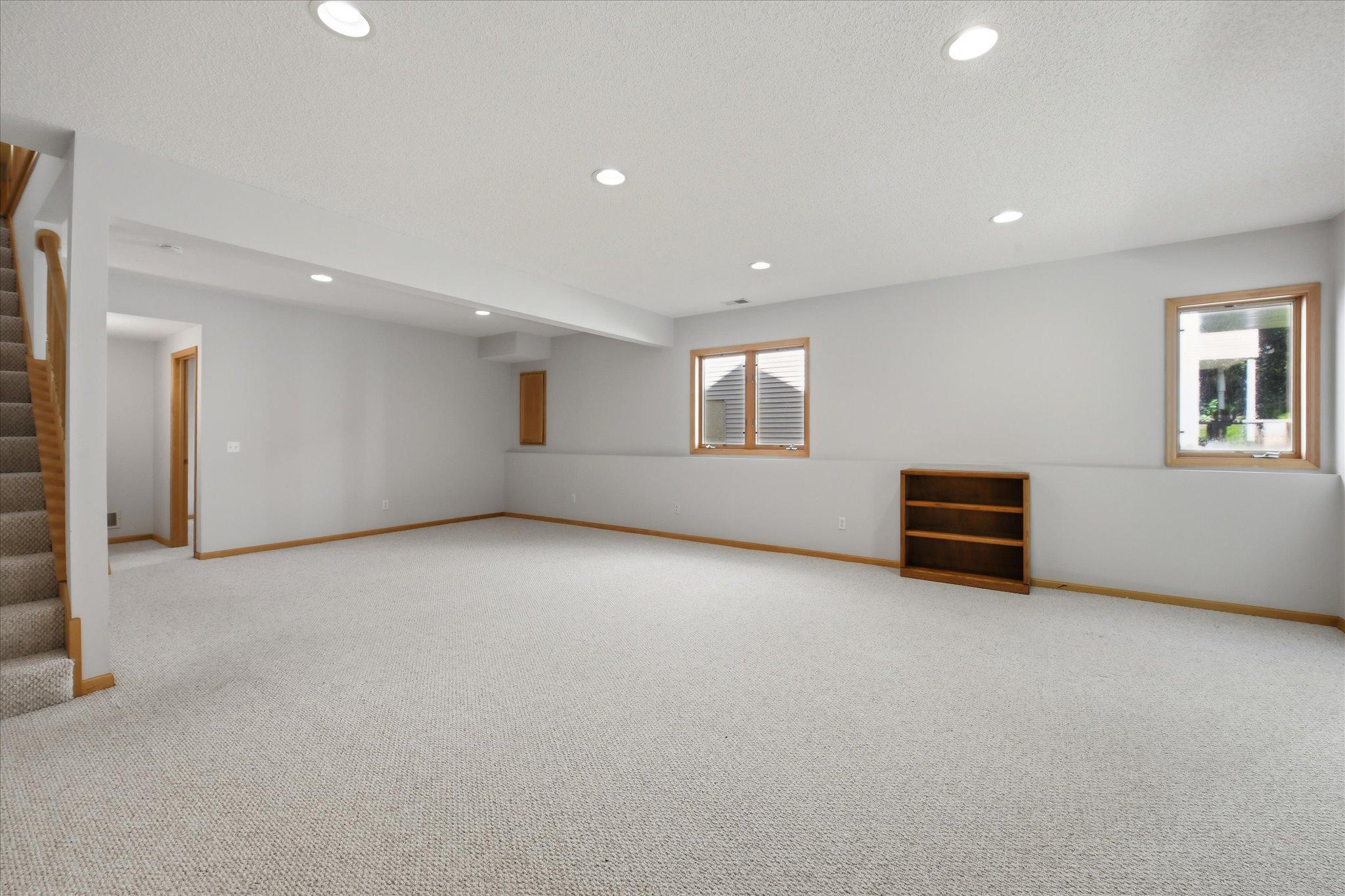 11137 Wyoming Road Bloomington, MN 55438 - Photo 39 of 45 Gallery Image 39