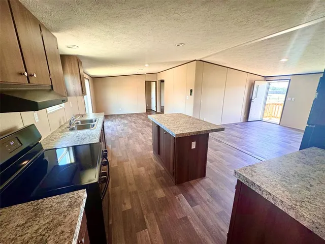 $179,000 | 919 Golden Acres Street, Buffalo, TX 75831