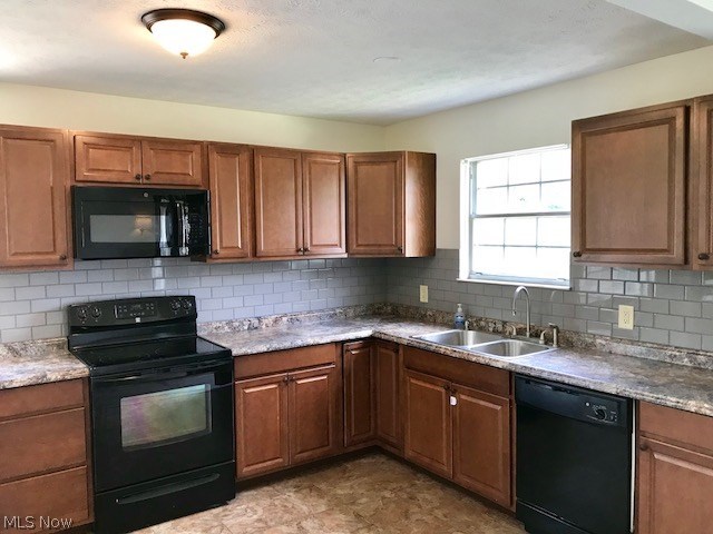 970 Belden Avenue Akron, OH 44310 - Photo 3 of 22