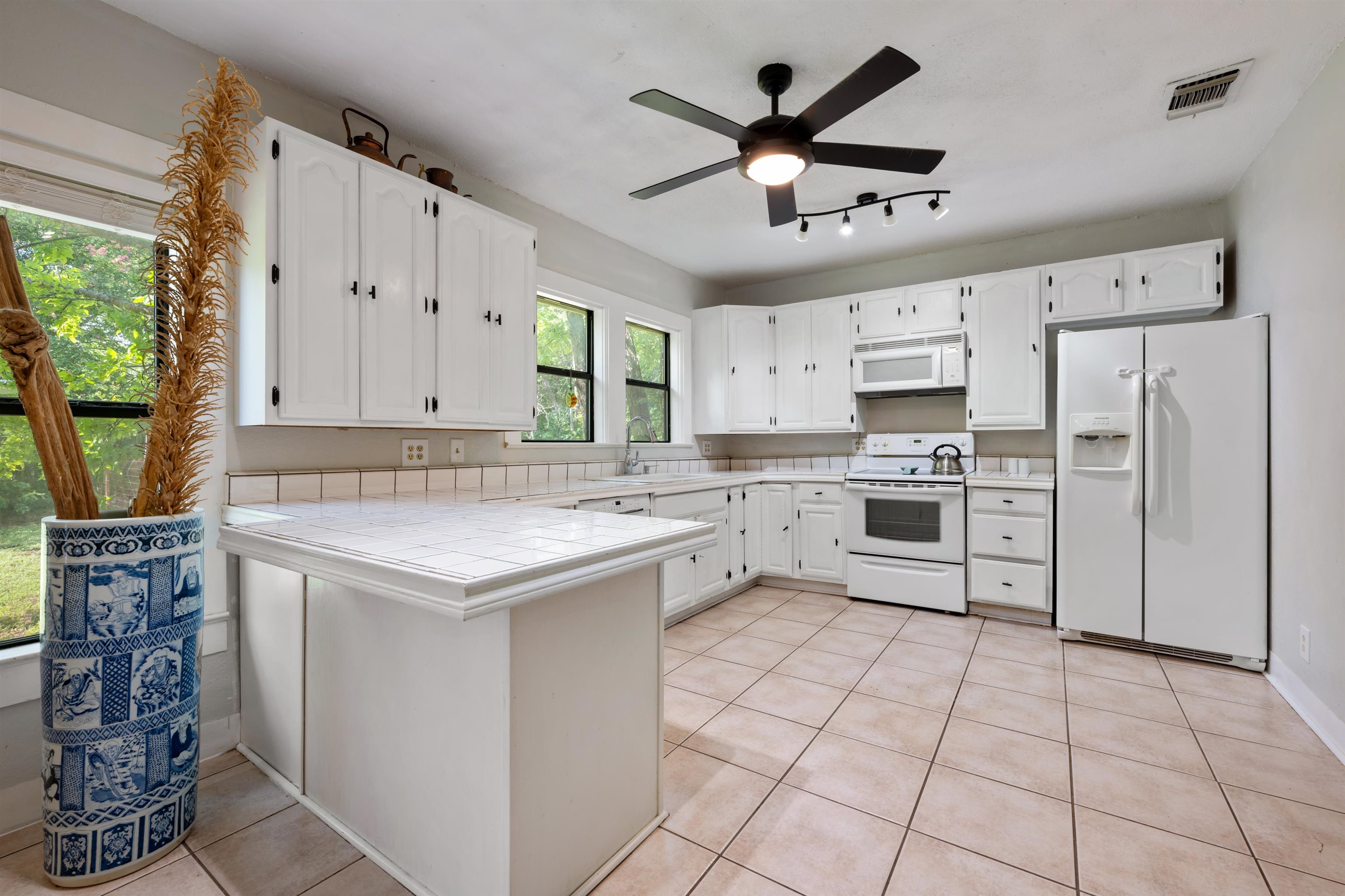 555 Hopewell Road Bertram, TX 78605 - Photo 24 of 31