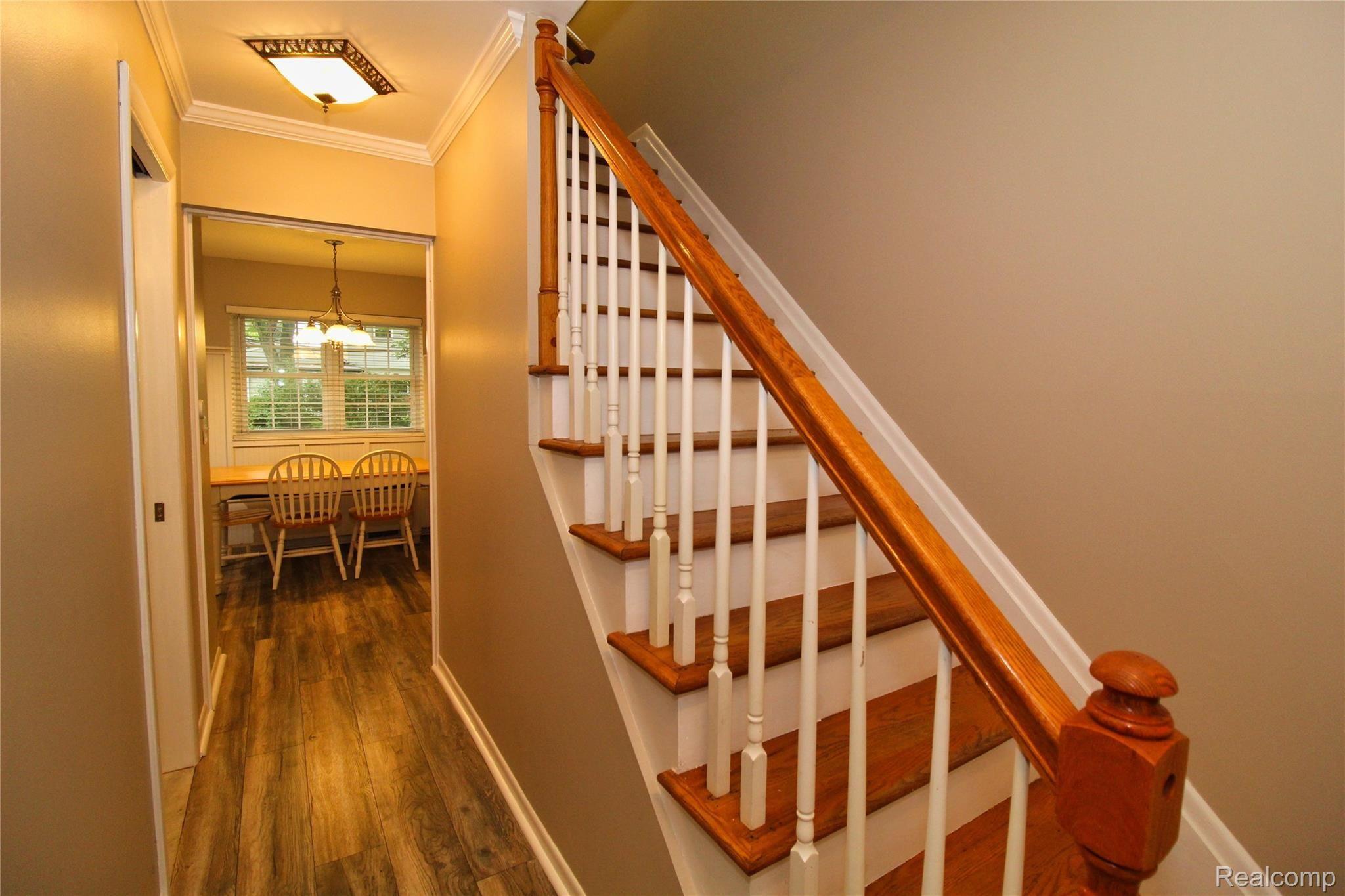 32464 Woody Road Fraser, MI 48026 - Photo 11 of 43 32464+Woody+Fraser-10-original-Entryway.jpeg