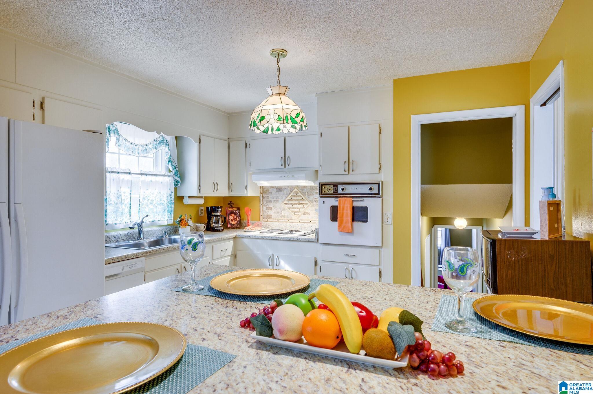 305 Rosemont Road Southeast Huntsville, AL 35803 - Photo 13 of 34