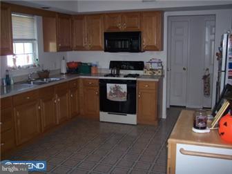 384 Sioux Court Sinking Spring, PA 19608 - Photo 4 of 8