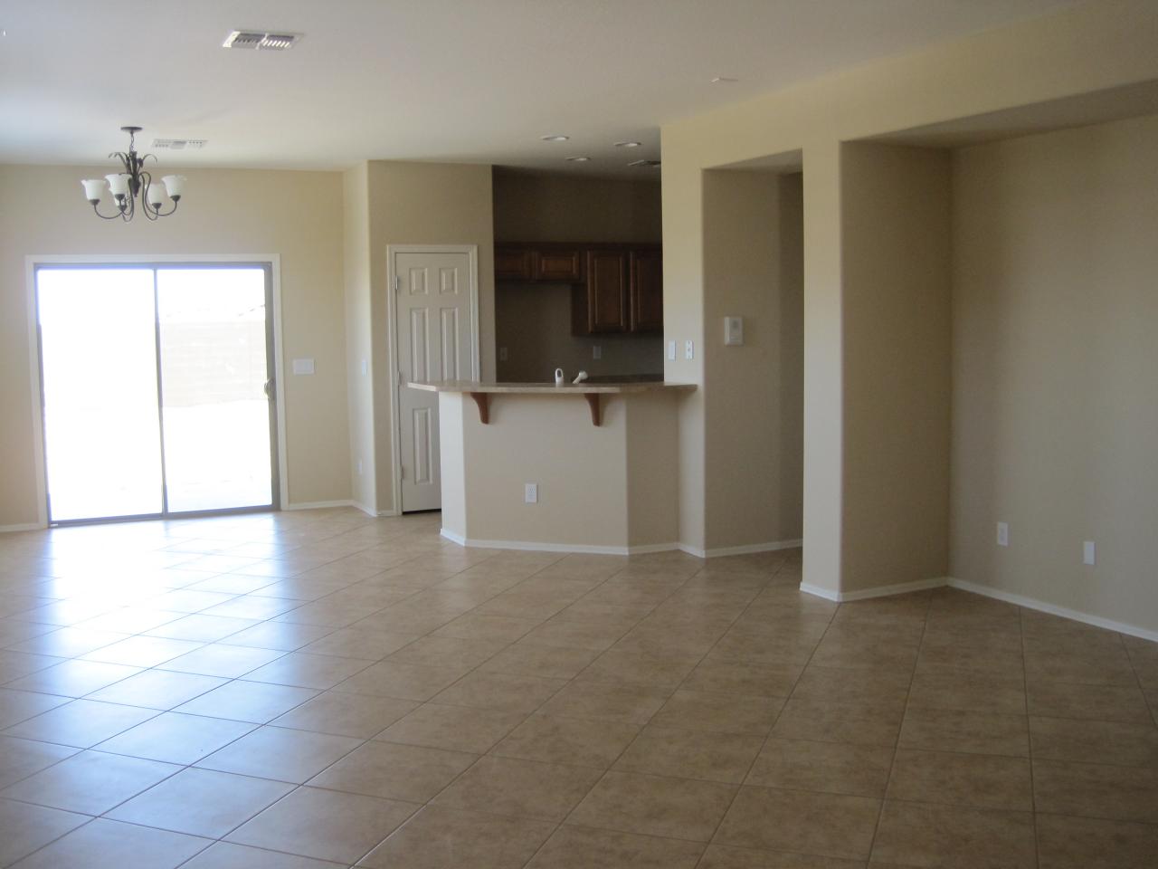38204 North Raleigh Way Phoenix, AZ 85086 - Photo 2 of 8 Kitchen