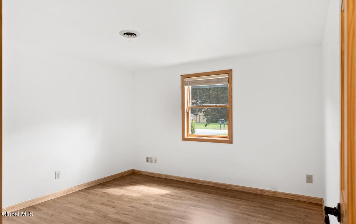 24 Thimbleberry Road Malta, NY 12020 - Photo 16 of 31 16