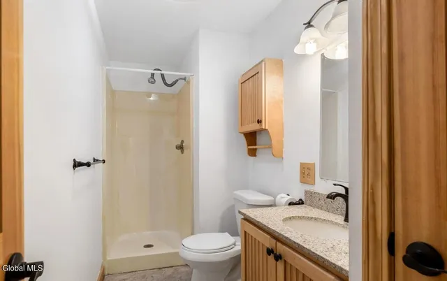 $2,400 | 24 Thimbleberry Road, Malta, NY 12020