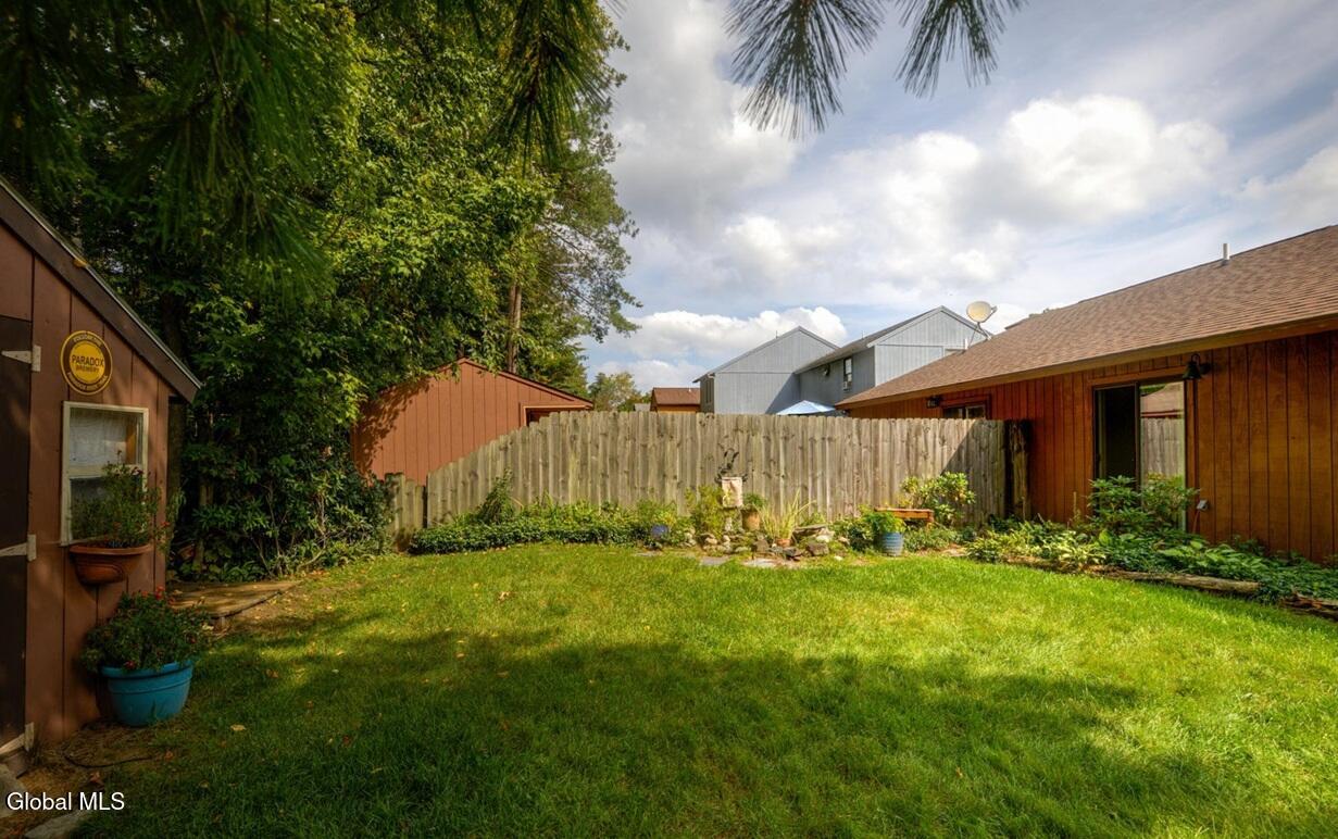 24 Thimbleberry Road Malta, NY 12020 - Photo 28 of 31 28