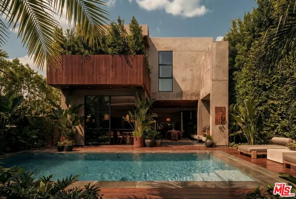 $35,000 | 530 North La Jolla Avenue, Los Angeles, CA 90048