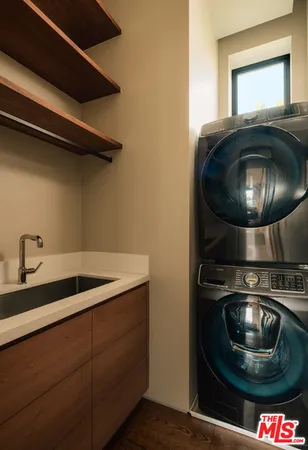 $35,000 | 530 North La Jolla Avenue, Los Angeles, CA 90048