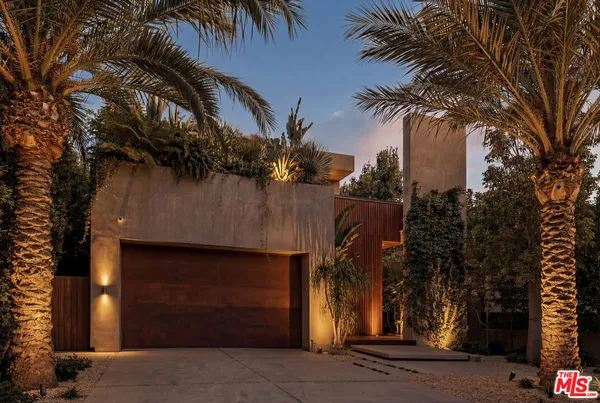 $35,000 | 530 North La Jolla Avenue, Los Angeles, CA 90048