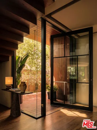 $35,000 | 530 North La Jolla Avenue, Los Angeles, CA 90048